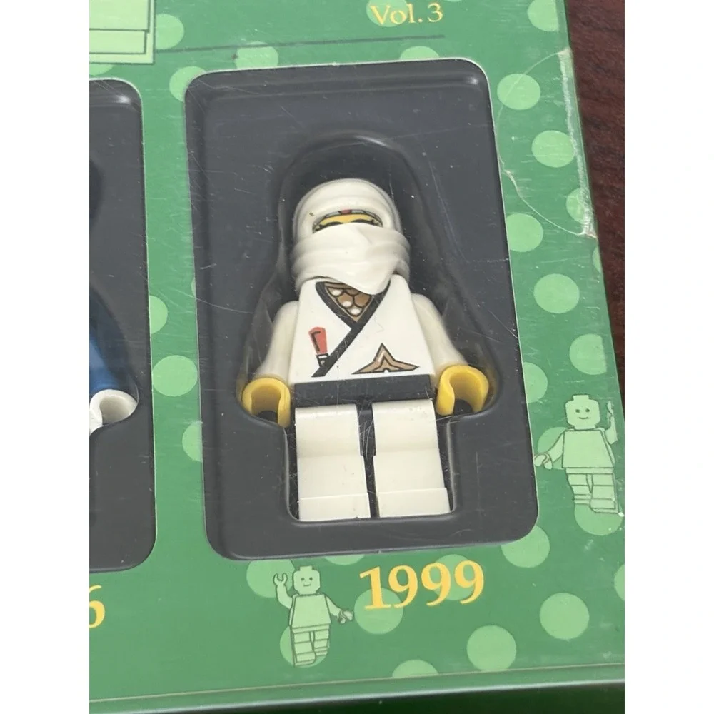 Lego see all